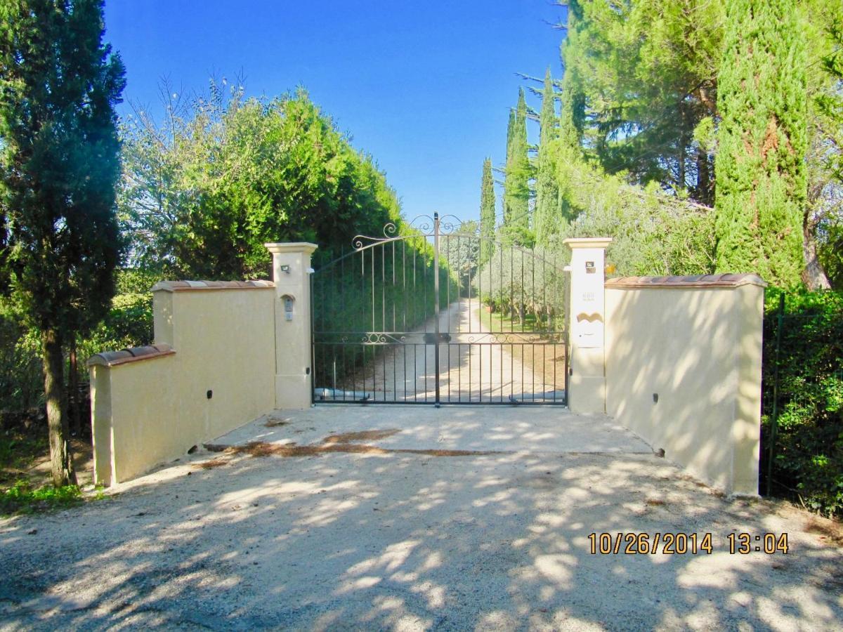 Le Vieux Pont Villa Carpentras Exteriör bild